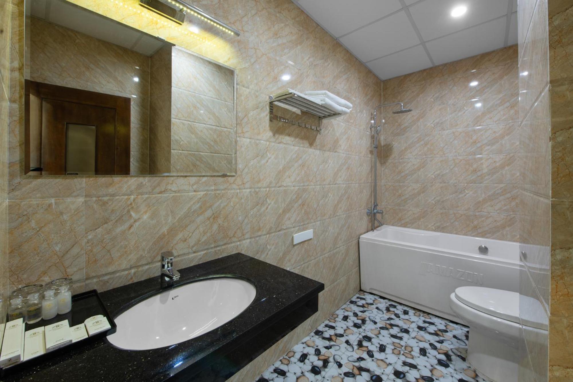Khach San Habana Hotel Thai Nguyen ภายนอก รูปภาพ