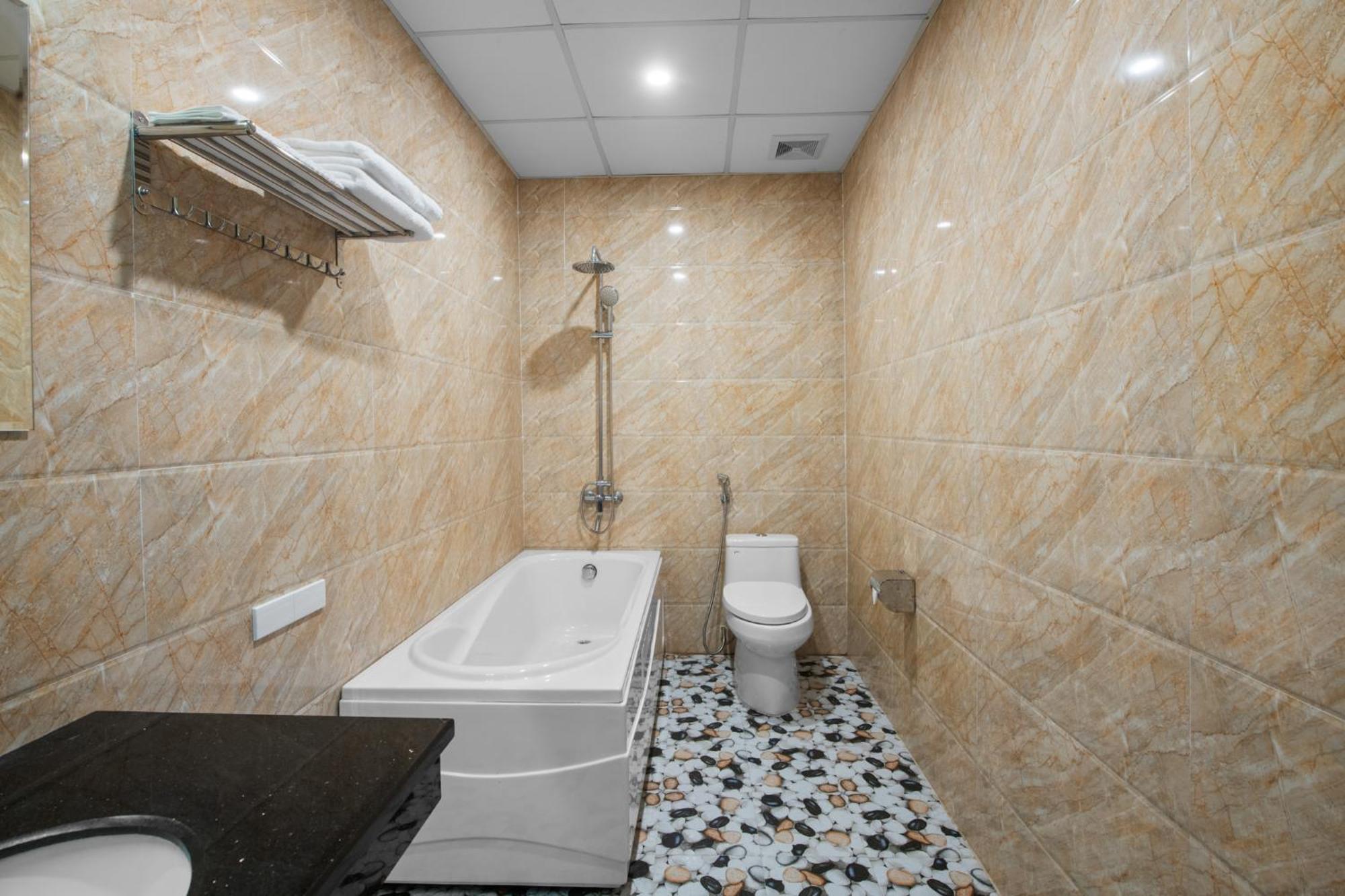Khach San Habana Hotel Thai Nguyen ภายนอก รูปภาพ
